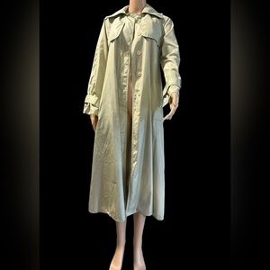 VTG Judy Scates for Raincheetahs  Sleek & Shiny Belted Raincoat 1970s Size M / L